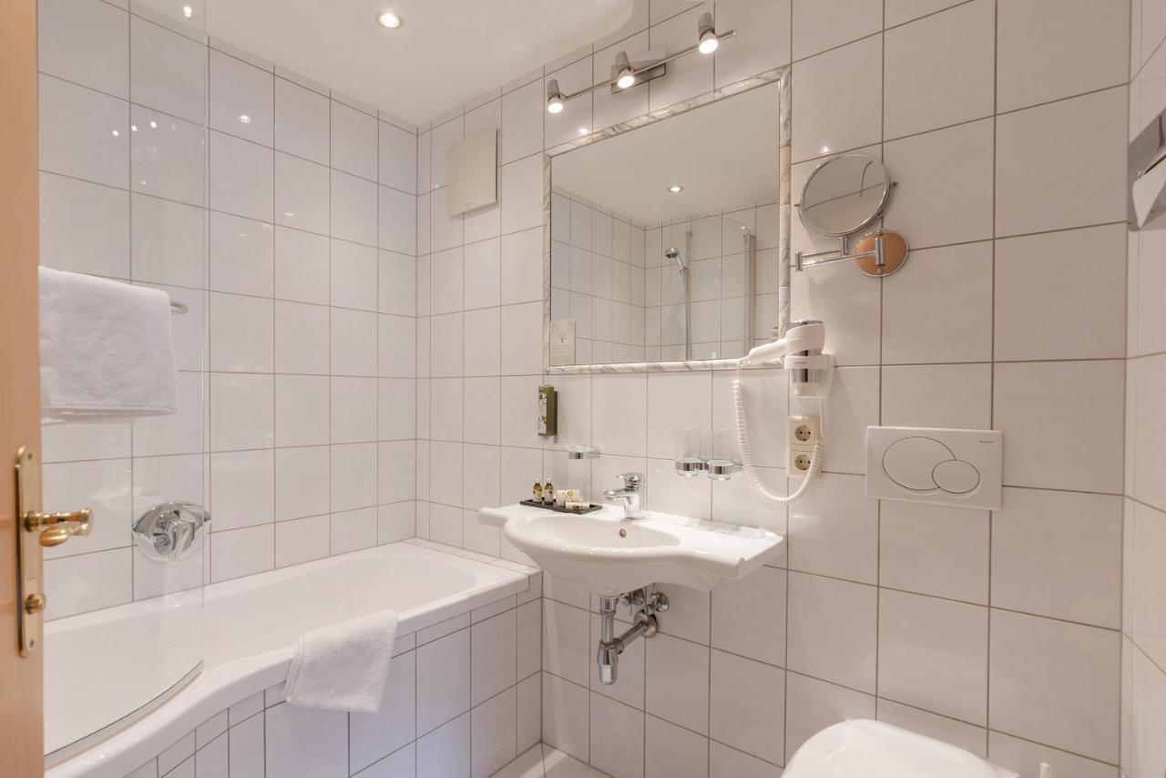 Hotel Central Seefeld in Tirol Luaran gambar