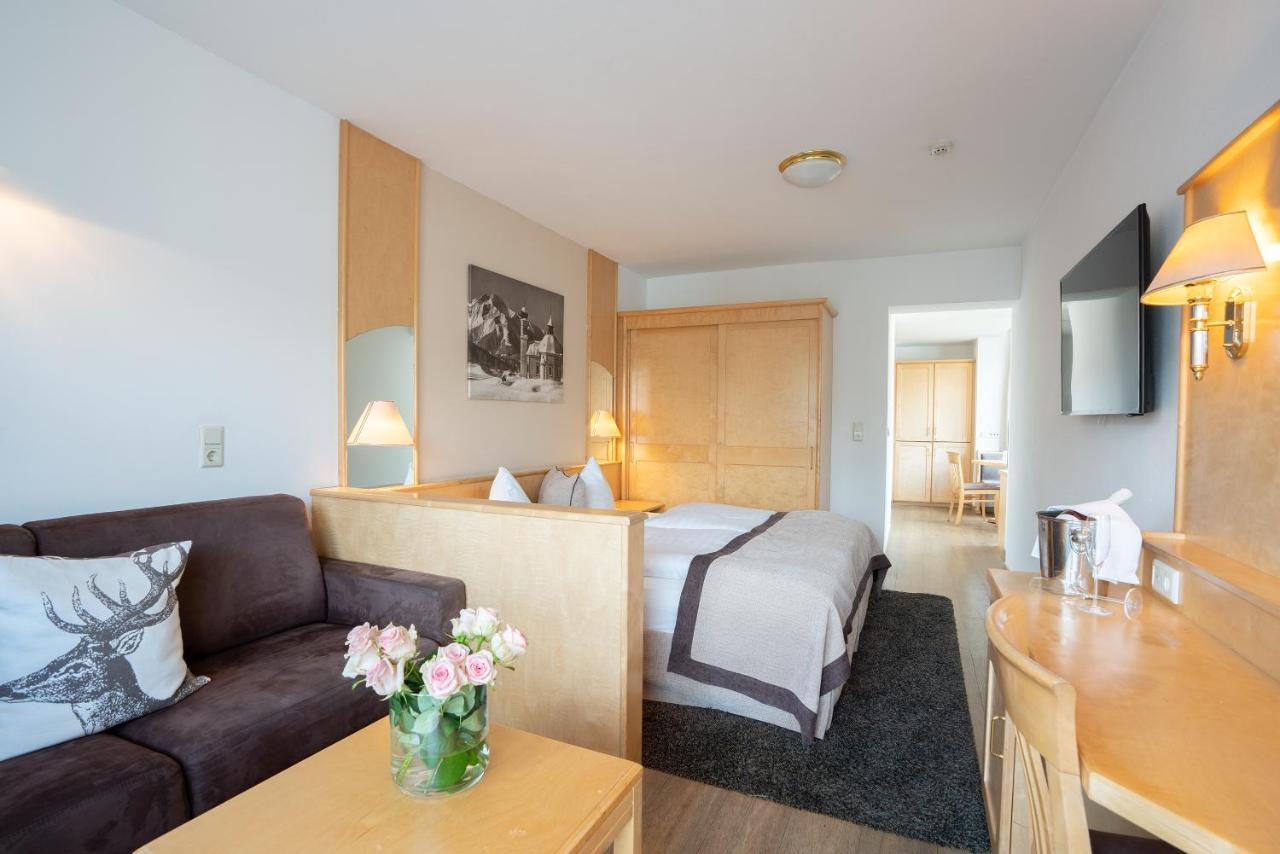 Hotel Central Seefeld in Tirol Luaran gambar