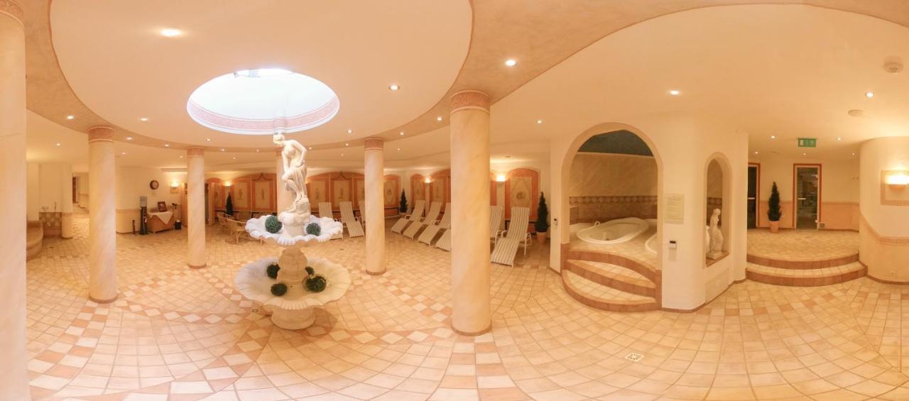 Hotel Central Seefeld in Tirol Luaran gambar
