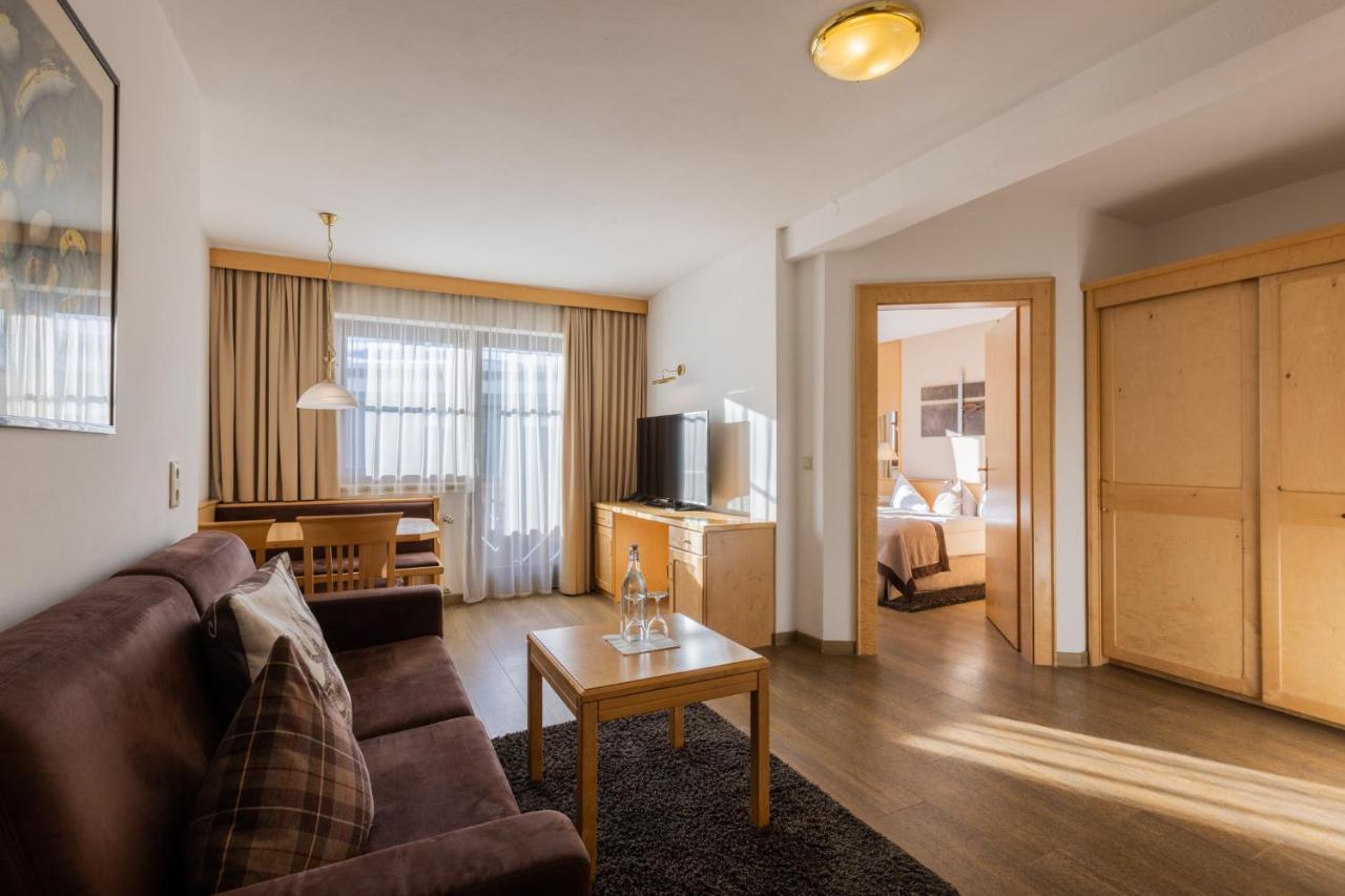 Hotel Central Seefeld in Tirol Luaran gambar