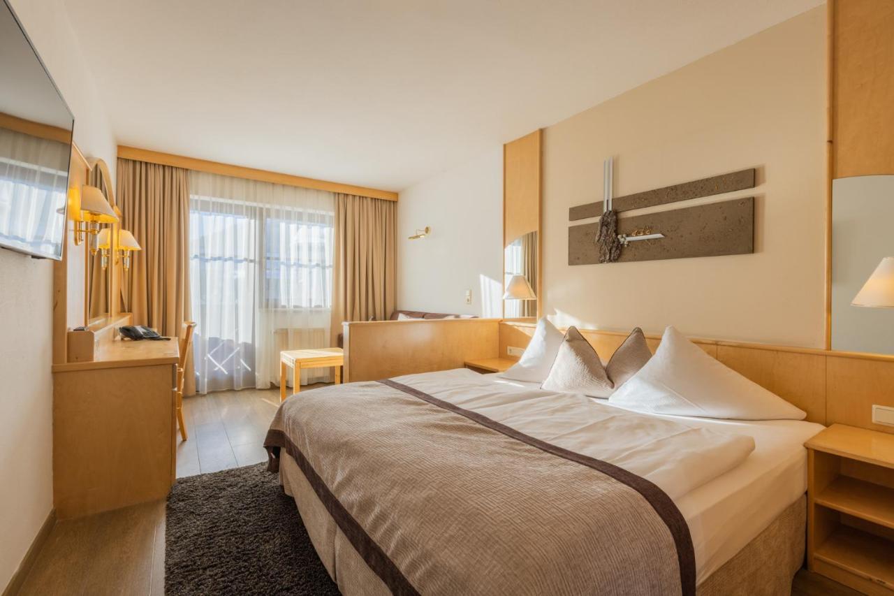 Hotel Central Seefeld in Tirol Luaran gambar