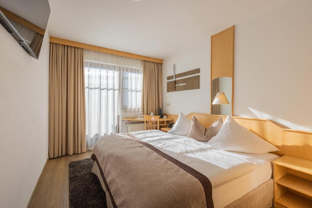 Hotel Central Seefeld in Tirol Luaran gambar